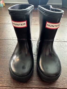 Kids Hunter Black Boots Sz 6B/7G